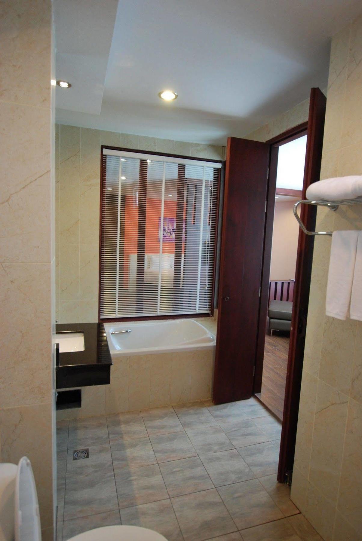 Paksaa Boutique Khách sạn