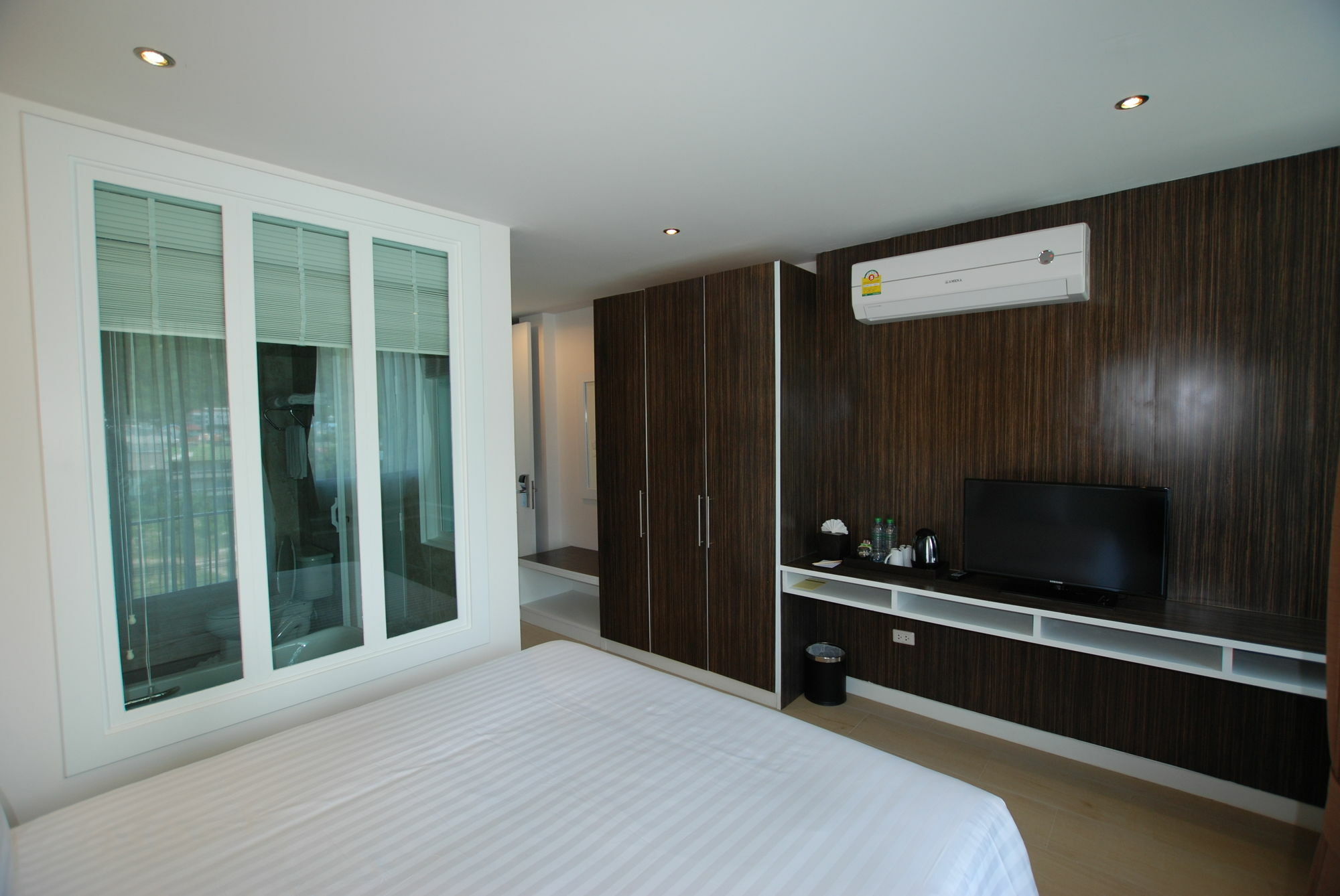 Paksaa Boutique Khách sạn Patong