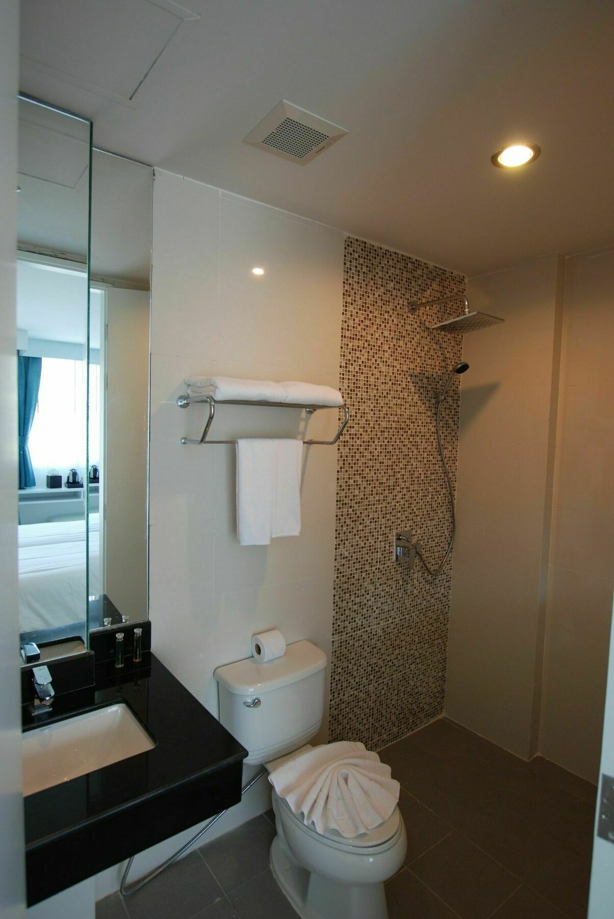 Khách sạn Paksaa Boutique Patong
